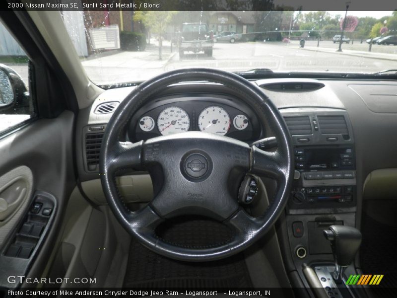 Sunlit Sand Metallic / Blond 2000 Nissan Maxima SE