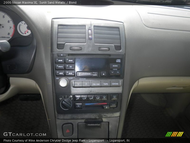 Sunlit Sand Metallic / Blond 2000 Nissan Maxima SE