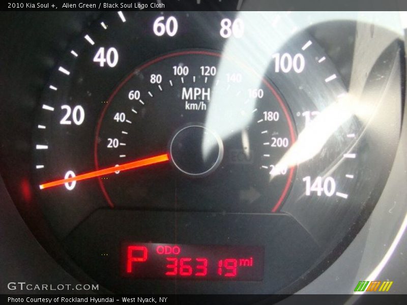 Alien Green / Black Soul Logo Cloth 2010 Kia Soul +