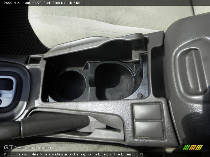 Sunlit Sand Metallic / Blond 2000 Nissan Maxima SE