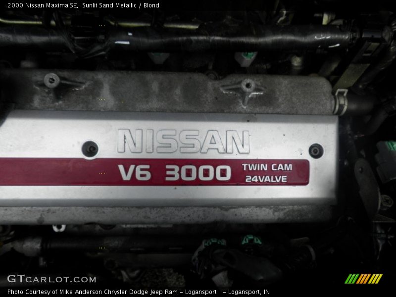Sunlit Sand Metallic / Blond 2000 Nissan Maxima SE