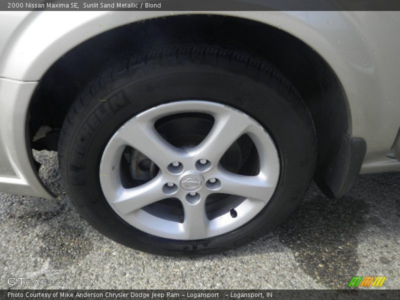 Sunlit Sand Metallic / Blond 2000 Nissan Maxima SE
