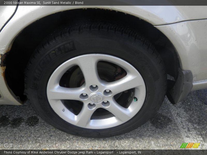 Sunlit Sand Metallic / Blond 2000 Nissan Maxima SE