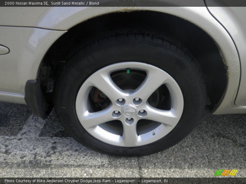 Sunlit Sand Metallic / Blond 2000 Nissan Maxima SE
