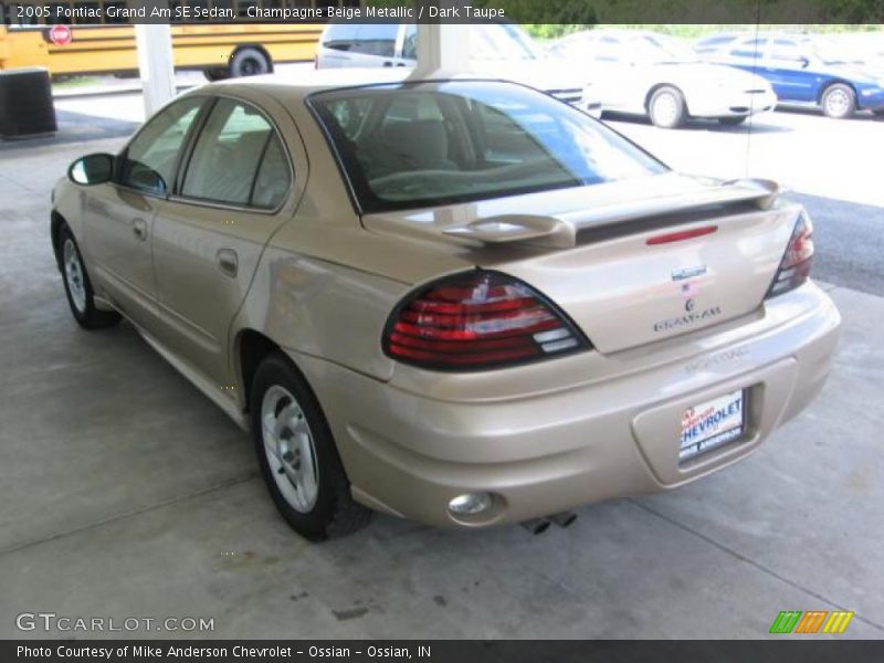 Champagne Beige Metallic / Dark Taupe 2005 Pontiac Grand Am SE Sedan