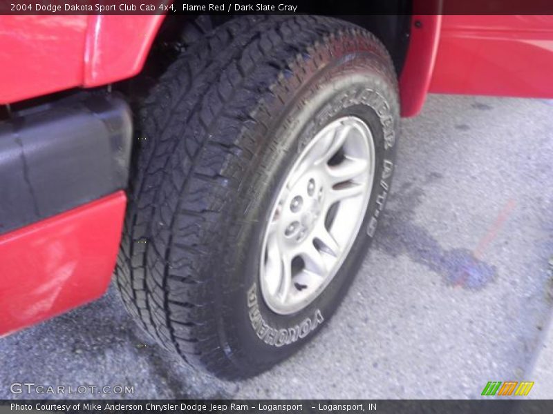 Flame Red / Dark Slate Gray 2004 Dodge Dakota Sport Club Cab 4x4