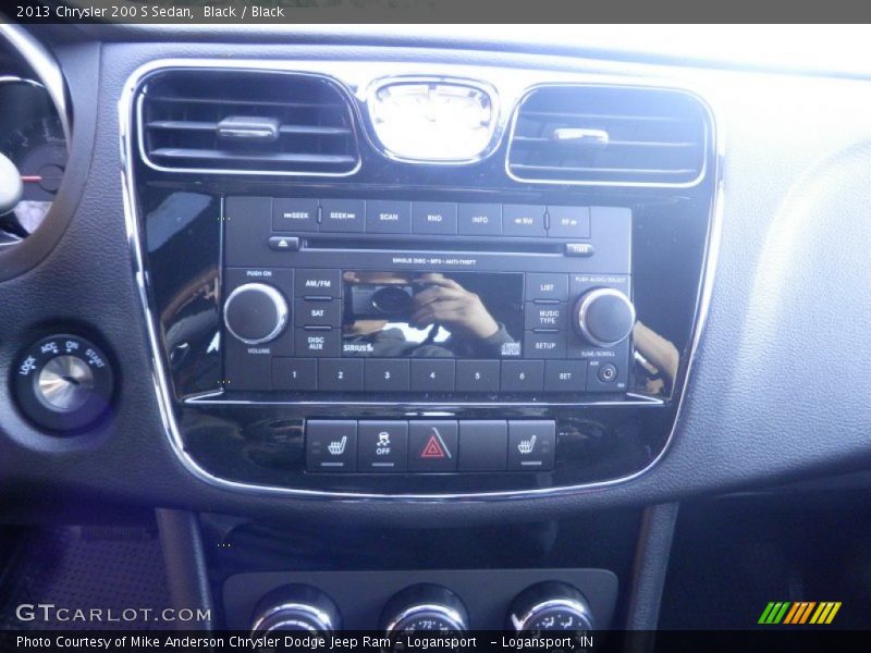 Black / Black 2013 Chrysler 200 S Sedan