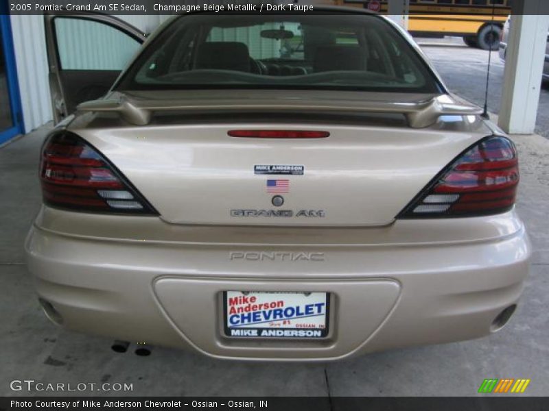 Champagne Beige Metallic / Dark Taupe 2005 Pontiac Grand Am SE Sedan