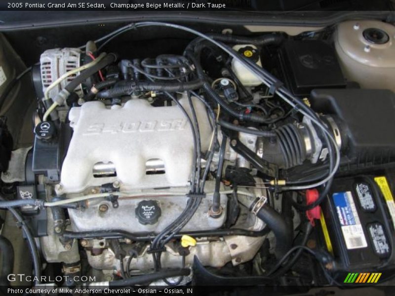 Champagne Beige Metallic / Dark Taupe 2005 Pontiac Grand Am SE Sedan