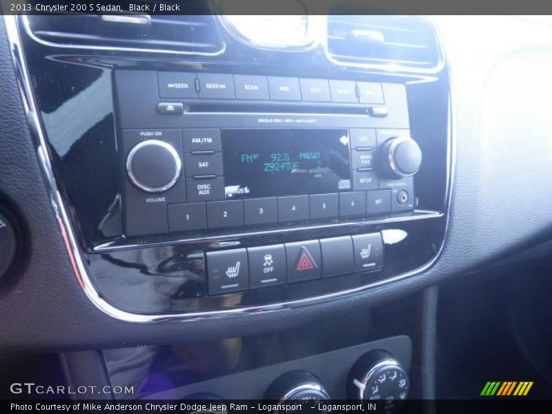 Black / Black 2013 Chrysler 200 S Sedan