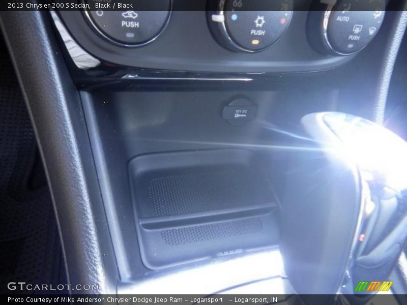 Black / Black 2013 Chrysler 200 S Sedan