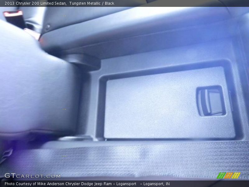 Tungsten Metallic / Black 2013 Chrysler 200 Limited Sedan