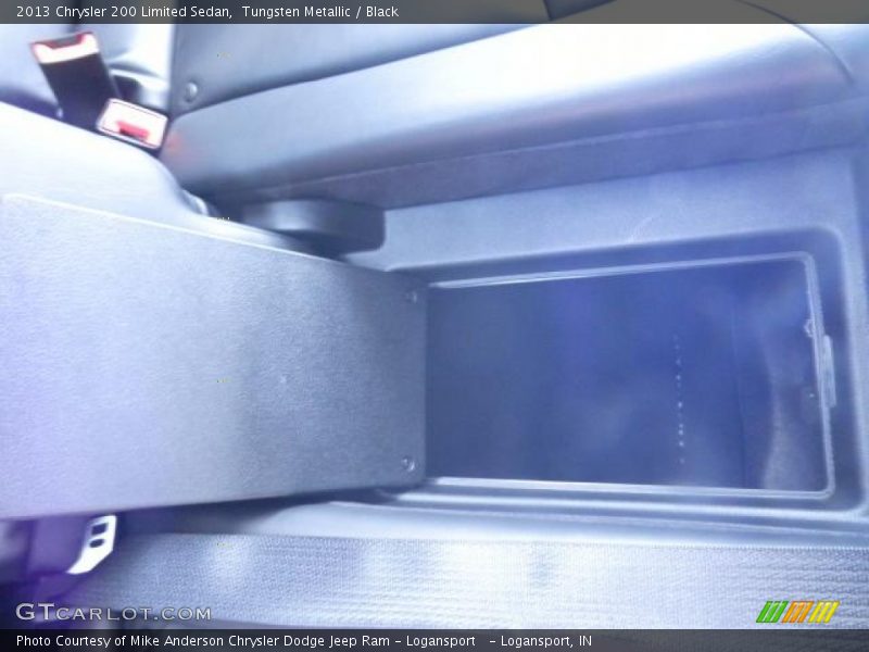 Tungsten Metallic / Black 2013 Chrysler 200 Limited Sedan