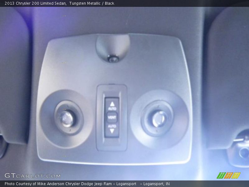 Tungsten Metallic / Black 2013 Chrysler 200 Limited Sedan