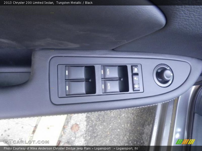 Tungsten Metallic / Black 2013 Chrysler 200 Limited Sedan