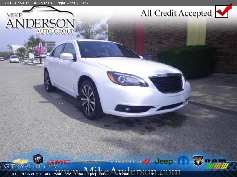 Bright White / Black 2013 Chrysler 200 S Sedan