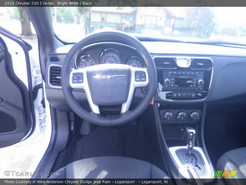 Bright White / Black 2013 Chrysler 200 S Sedan