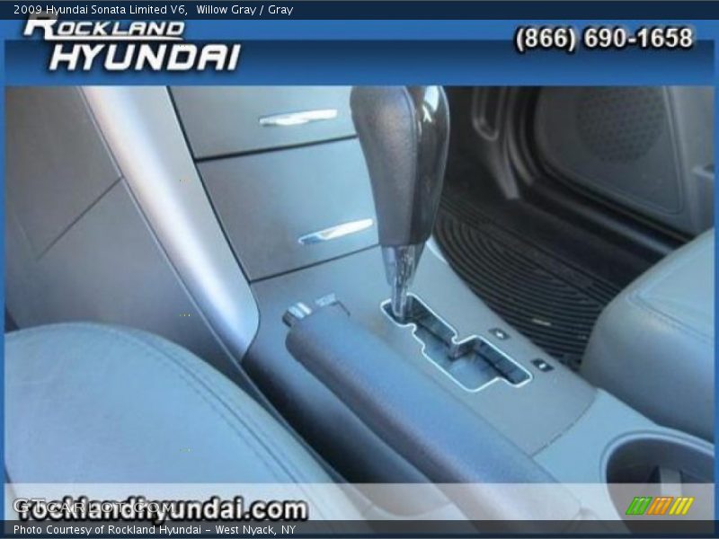 Willow Gray / Gray 2009 Hyundai Sonata Limited V6