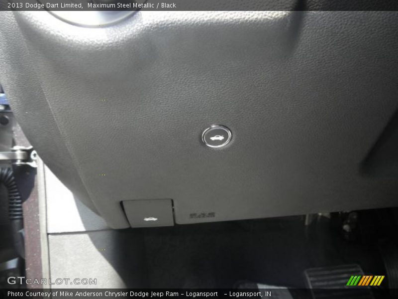 Maximum Steel Metallic / Black 2013 Dodge Dart Limited