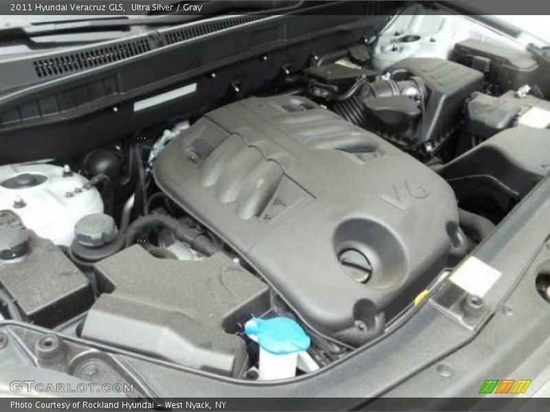 Ultra Silver / Gray 2011 Hyundai Veracruz GLS