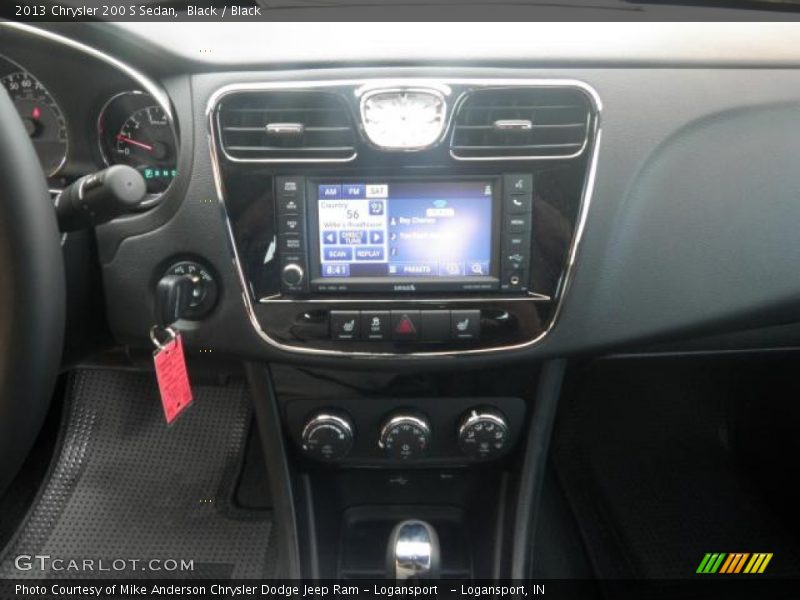 Black / Black 2013 Chrysler 200 S Sedan