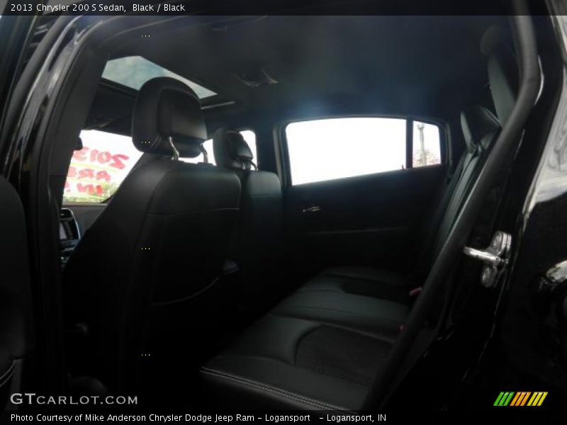 Black / Black 2013 Chrysler 200 S Sedan
