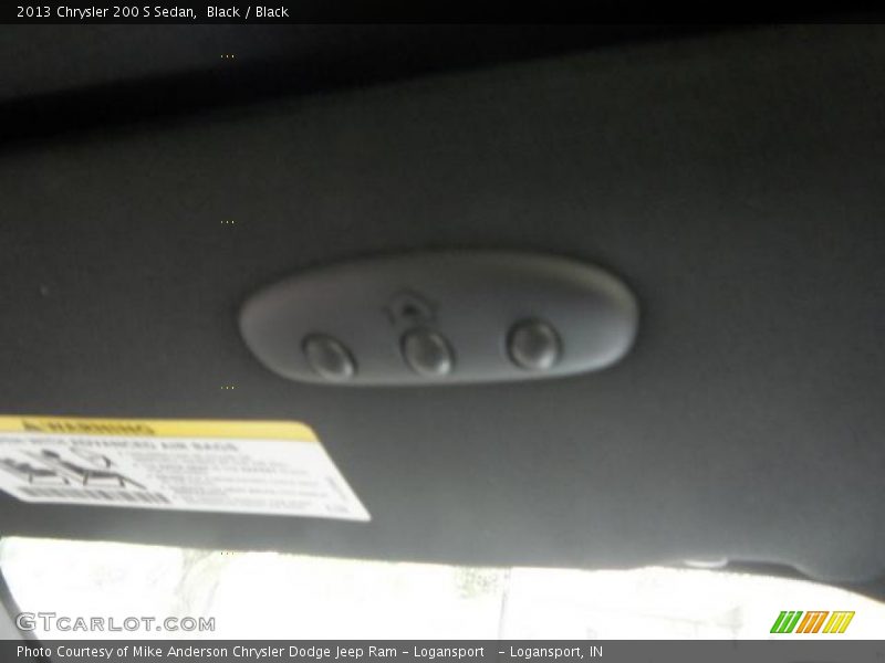 Black / Black 2013 Chrysler 200 S Sedan