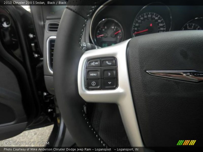 Black / Black 2013 Chrysler 200 S Sedan