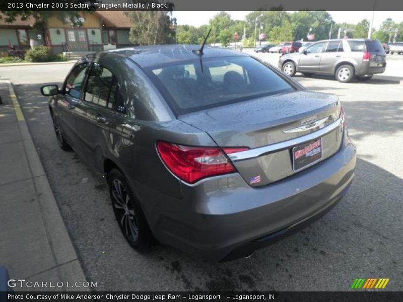 Tungsten Metallic / Black 2013 Chrysler 200 S Sedan