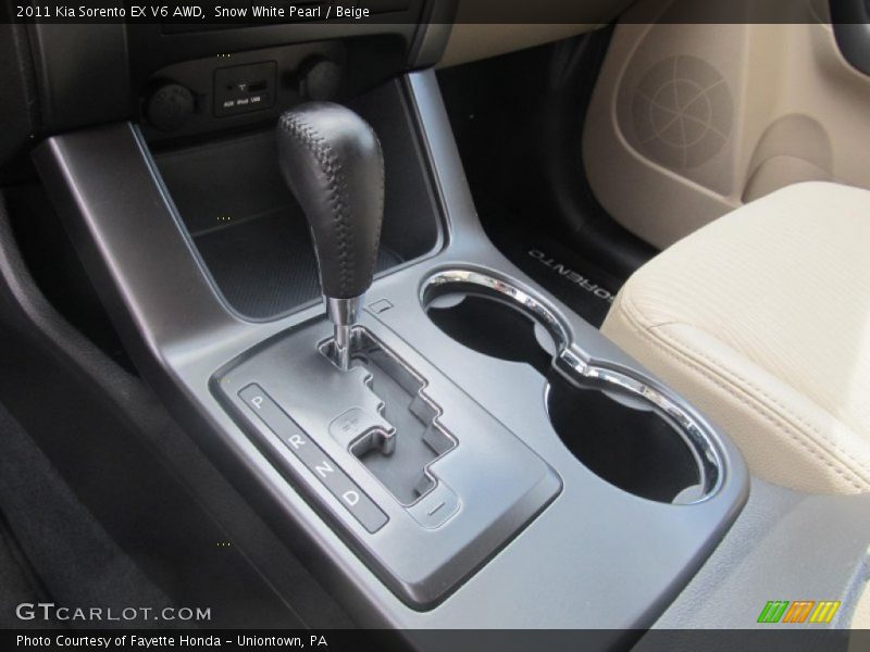 Snow White Pearl / Beige 2011 Kia Sorento EX V6 AWD