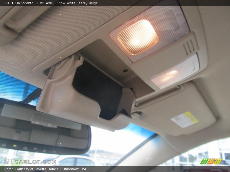 Snow White Pearl / Beige 2011 Kia Sorento EX V6 AWD