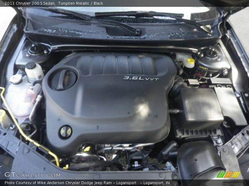 Tungsten Metallic / Black 2013 Chrysler 200 S Sedan