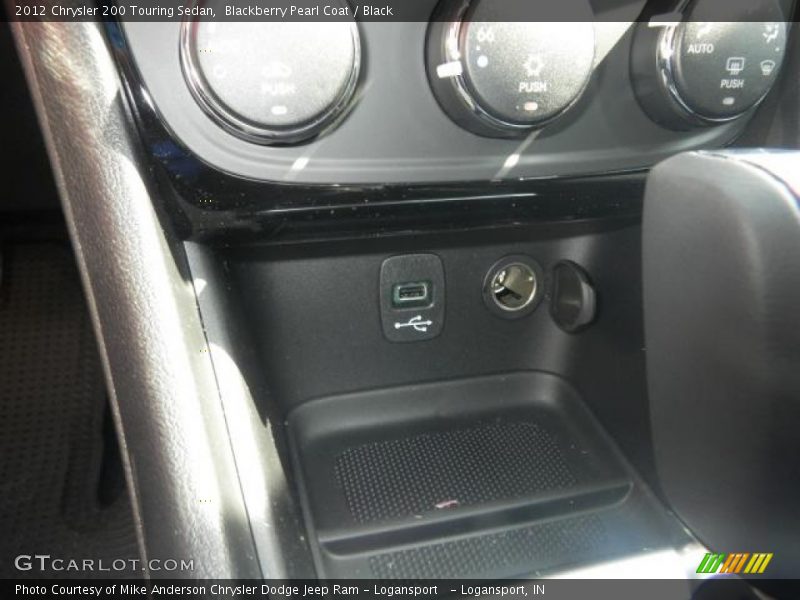 Blackberry Pearl Coat / Black 2012 Chrysler 200 Touring Sedan