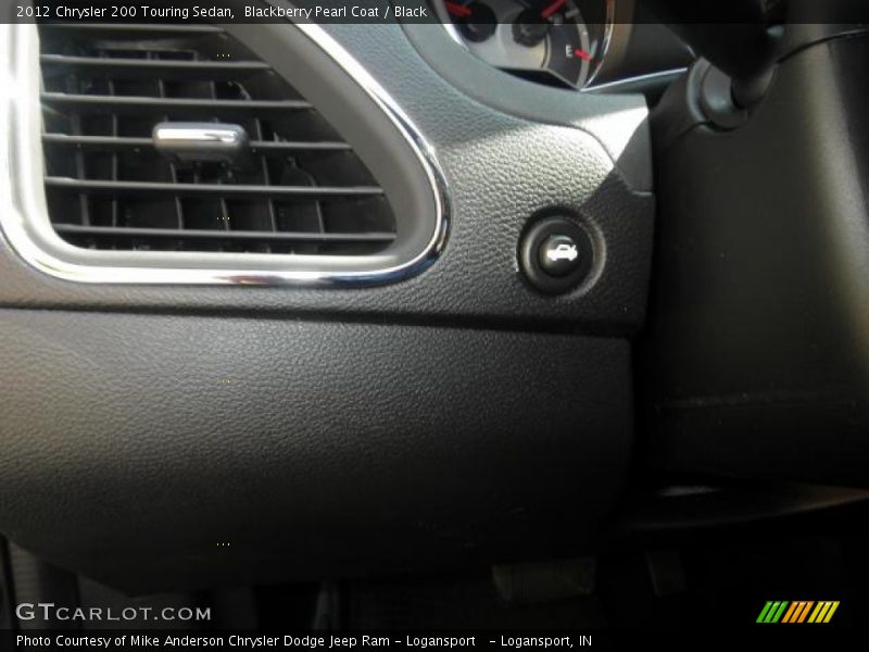 Blackberry Pearl Coat / Black 2012 Chrysler 200 Touring Sedan