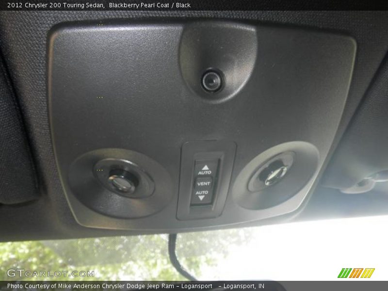 Blackberry Pearl Coat / Black 2012 Chrysler 200 Touring Sedan
