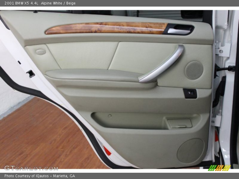 Alpine White / Beige 2001 BMW X5 4.4i