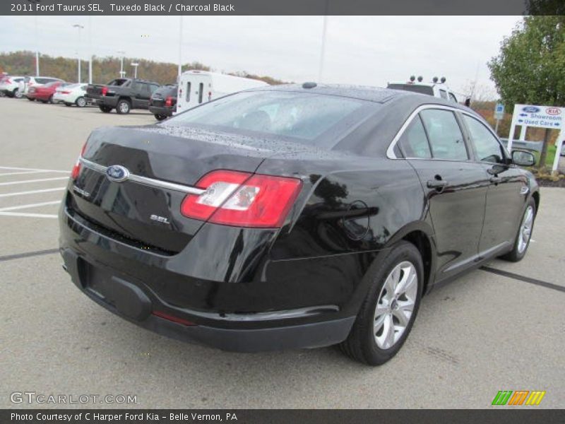 Tuxedo Black / Charcoal Black 2011 Ford Taurus SEL