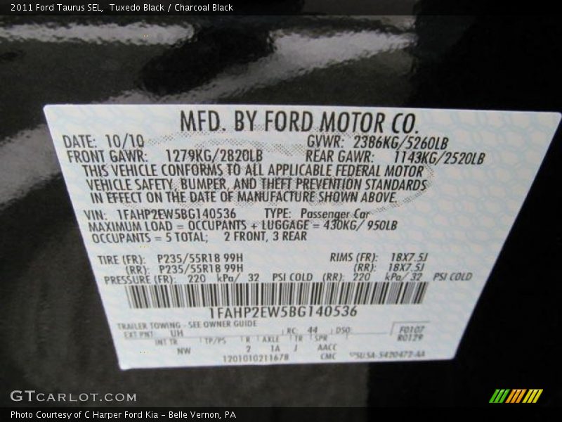 Tuxedo Black / Charcoal Black 2011 Ford Taurus SEL