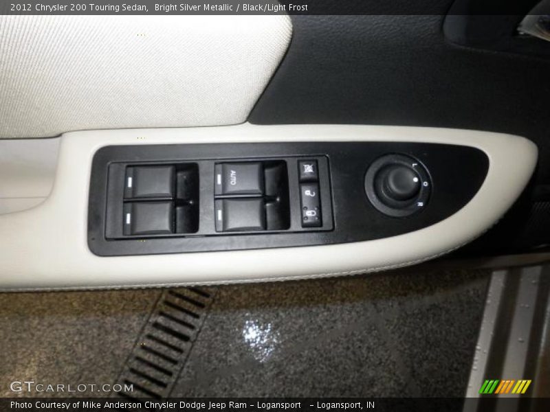 Bright Silver Metallic / Black/Light Frost 2012 Chrysler 200 Touring Sedan