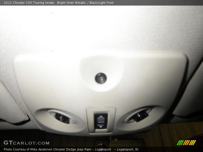 Bright Silver Metallic / Black/Light Frost 2012 Chrysler 200 Touring Sedan