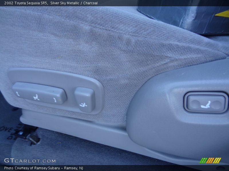 Silver Sky Metallic / Charcoal 2002 Toyota Sequoia SR5
