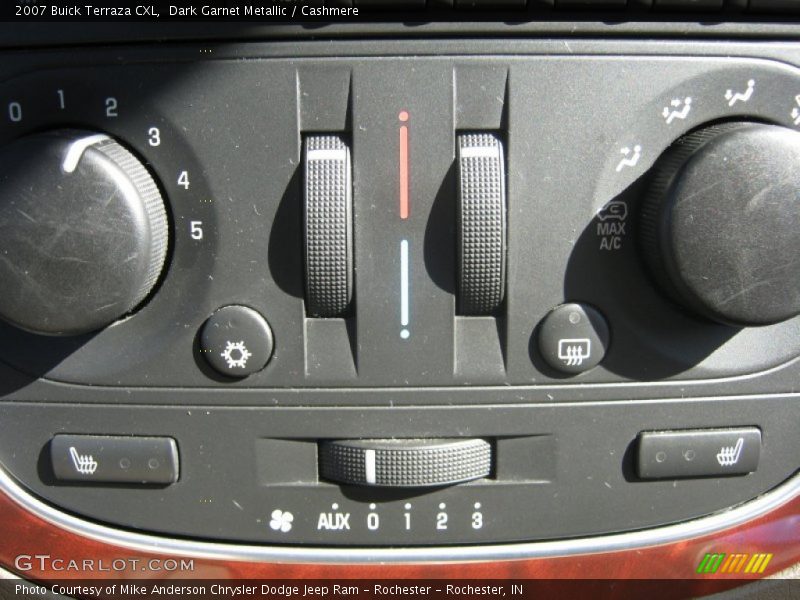 Controls of 2007 Terraza CXL