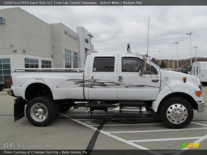  2008 F650 Super Duty XLT Crew Cab Custom Passenger Oxford White