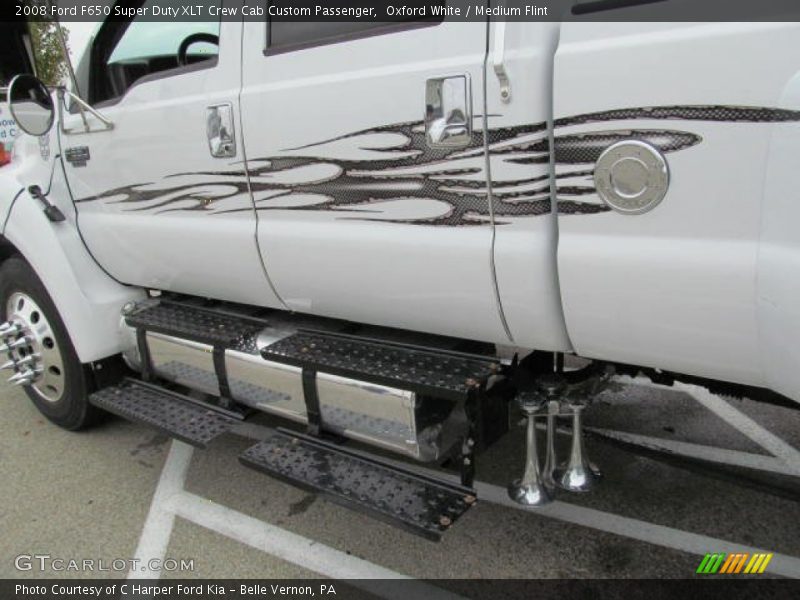 Oxford White / Medium Flint 2008 Ford F650 Super Duty XLT Crew Cab Custom Passenger