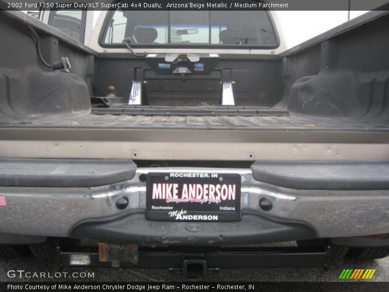 Arizona Beige Metallic / Medium Parchment 2002 Ford F350 Super Duty XLT SuperCab 4x4 Dually
