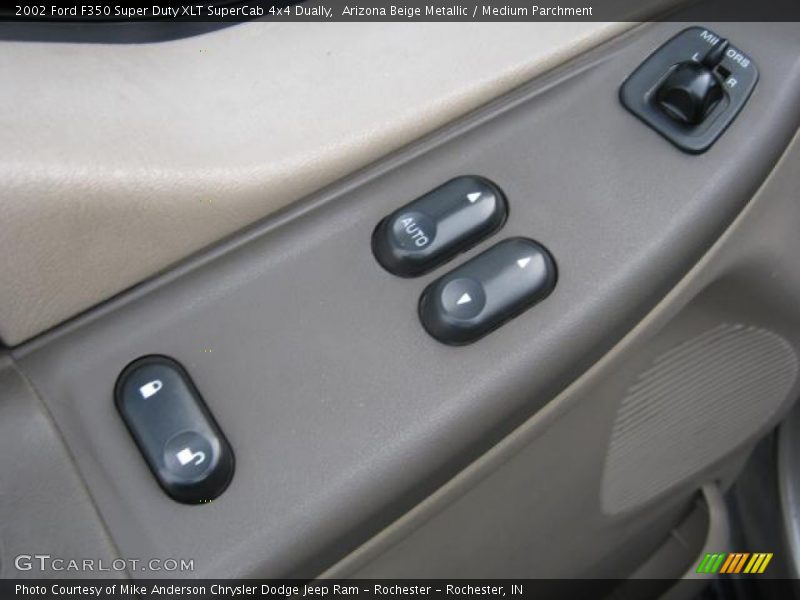 Arizona Beige Metallic / Medium Parchment 2002 Ford F350 Super Duty XLT SuperCab 4x4 Dually