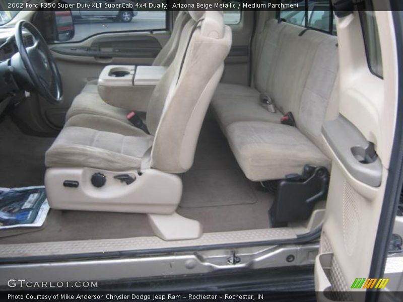 Arizona Beige Metallic / Medium Parchment 2002 Ford F350 Super Duty XLT SuperCab 4x4 Dually