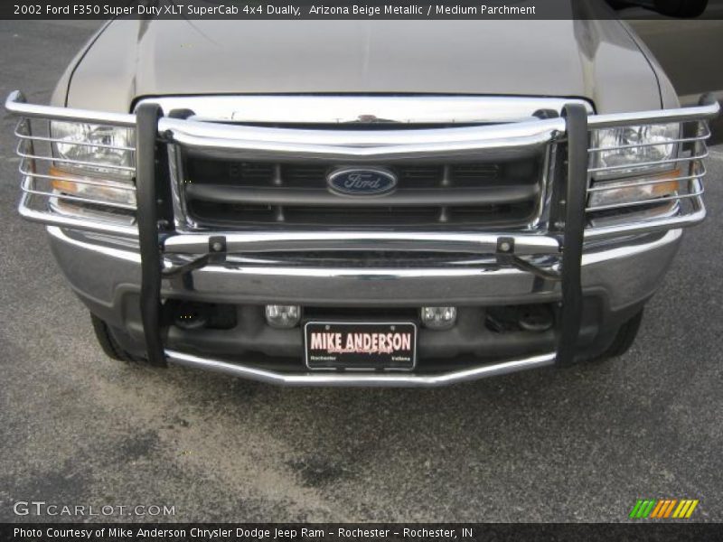Arizona Beige Metallic / Medium Parchment 2002 Ford F350 Super Duty XLT SuperCab 4x4 Dually