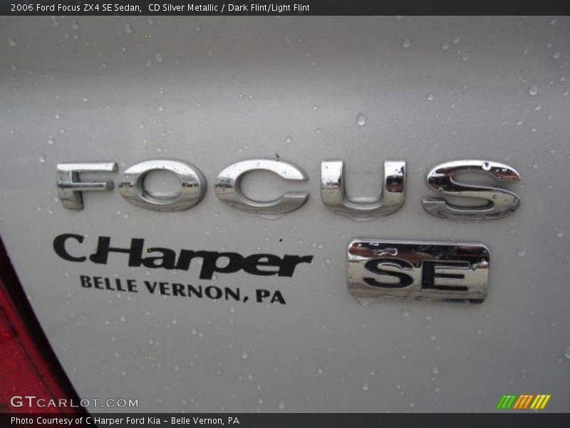 CD Silver Metallic / Dark Flint/Light Flint 2006 Ford Focus ZX4 SE Sedan