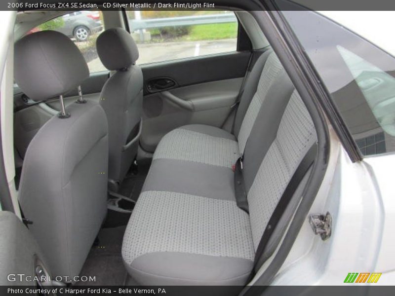 CD Silver Metallic / Dark Flint/Light Flint 2006 Ford Focus ZX4 SE Sedan